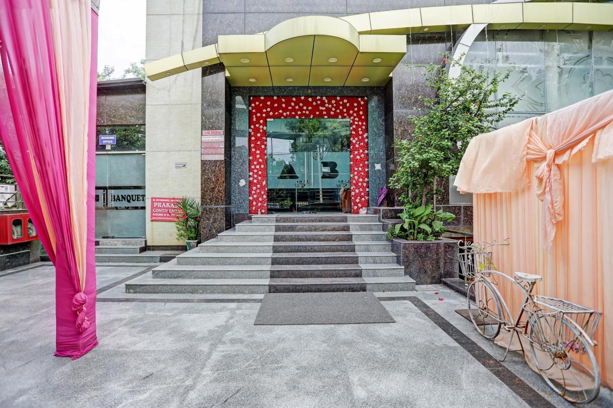 Hotel Townhouse Prakash Continental Near Netaji Subhash Place Metro Station