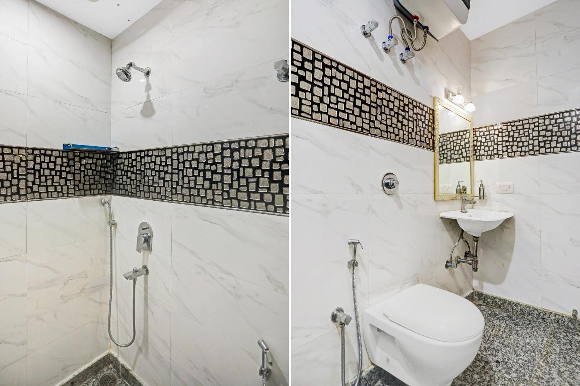 Townhouse Prakash Continental Near Netaji Subhash Place Metro Station New Delhi